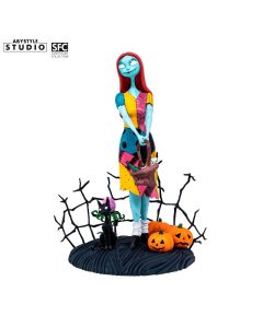 THE-NIGHTMARE-BEFORE-CHRISTMAS-Figurine-Sally-1